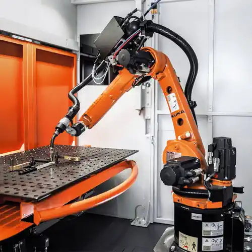 amr teknoloji kaynak robotu